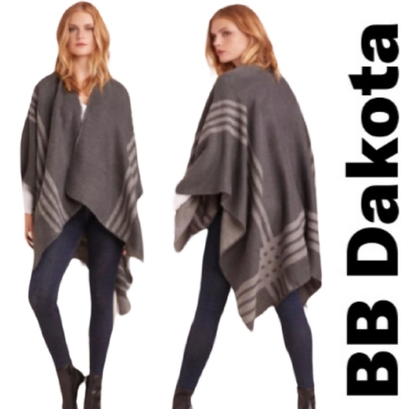 BB Dakota Sweaters - BB Dakota X Fab Fit Fun Reversible Striped Poncho/Wrap